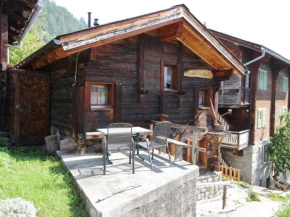 Very open chalet with comfortable and rustic d cor Betten
